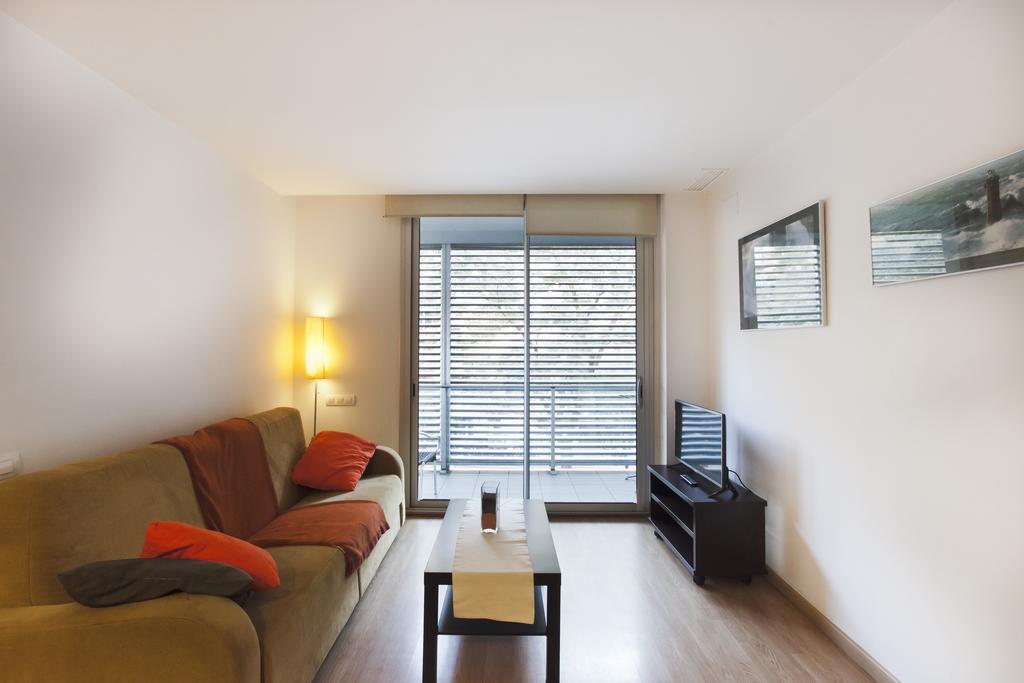 Apartaments Travessera-Parc Gueell Barcelona Exterior photo