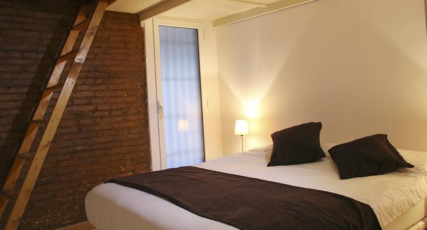 Apartaments Travessera-Parc Gueell Barcelona Exterior photo